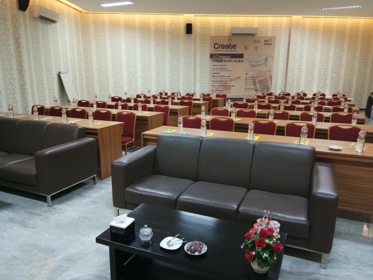 Seventeen Hotel Banda Aceh Dış mekan fotoğraf