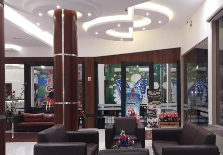 Seventeen Hotel Banda Aceh Dış mekan fotoğraf